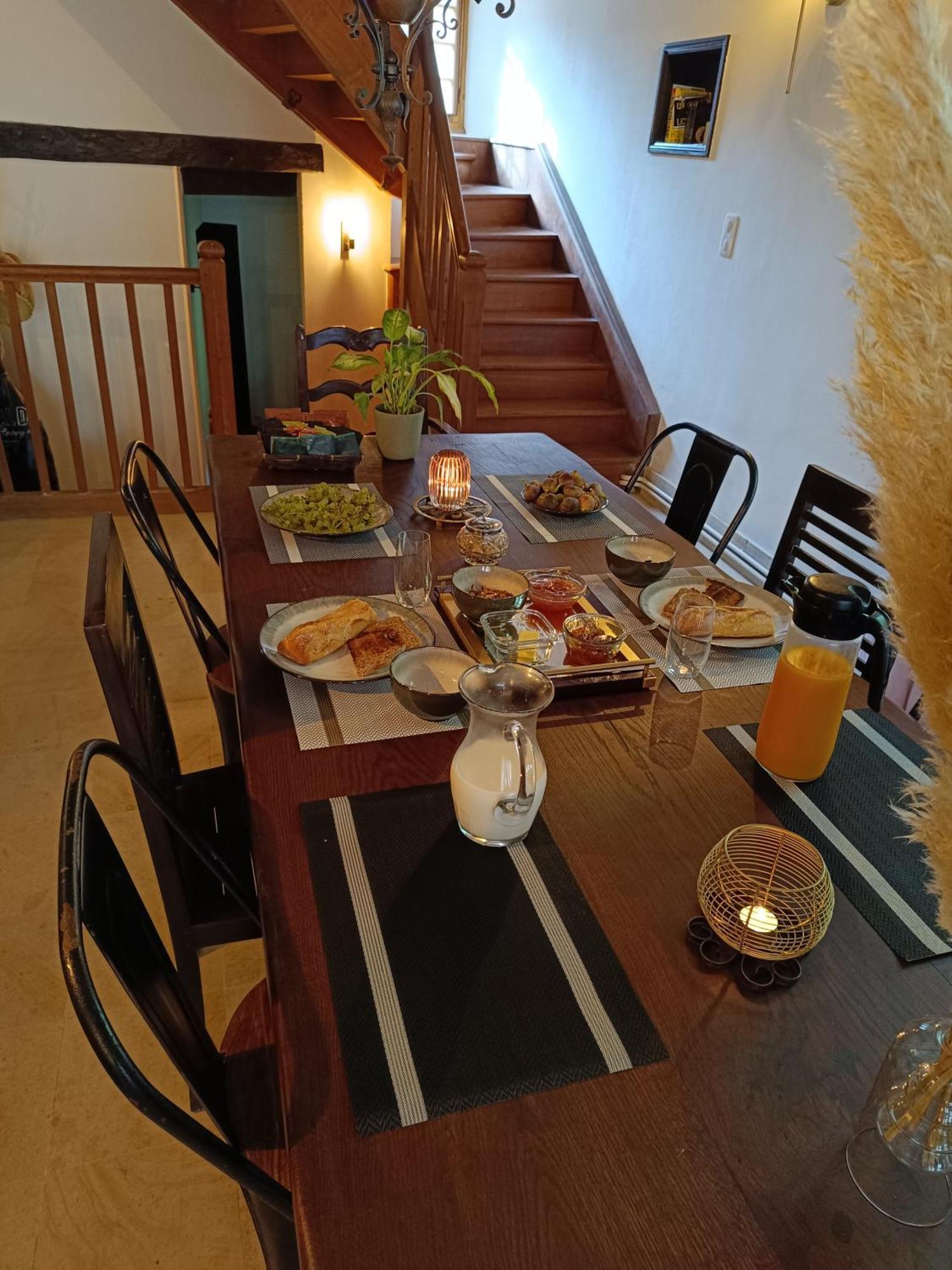 Bed and Breakfast La Fontaine Du Mas Thiviers Экстерьер фото