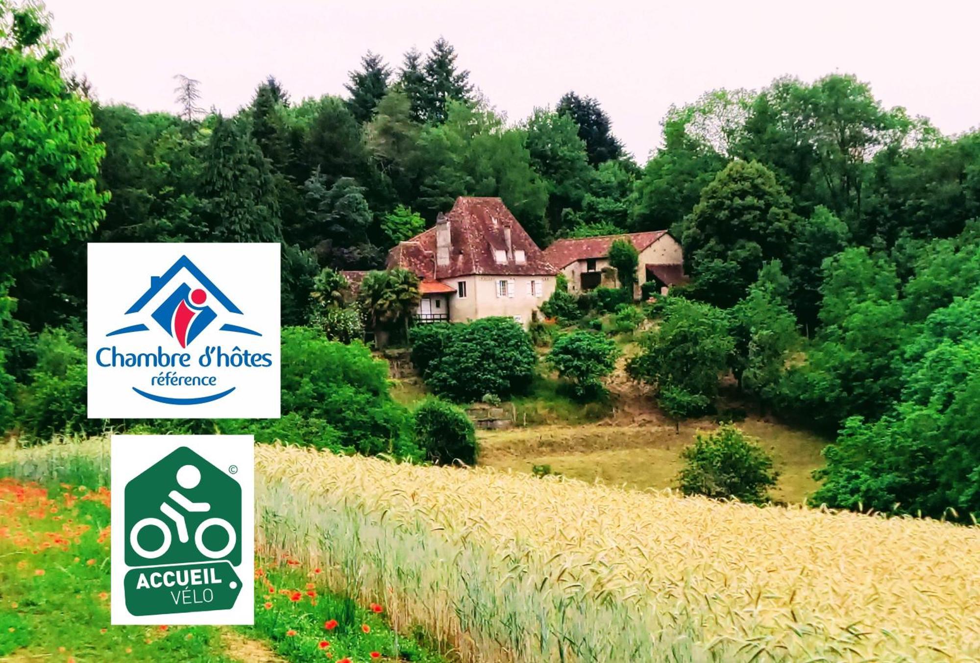 Bed and Breakfast La Fontaine Du Mas Thiviers Экстерьер фото